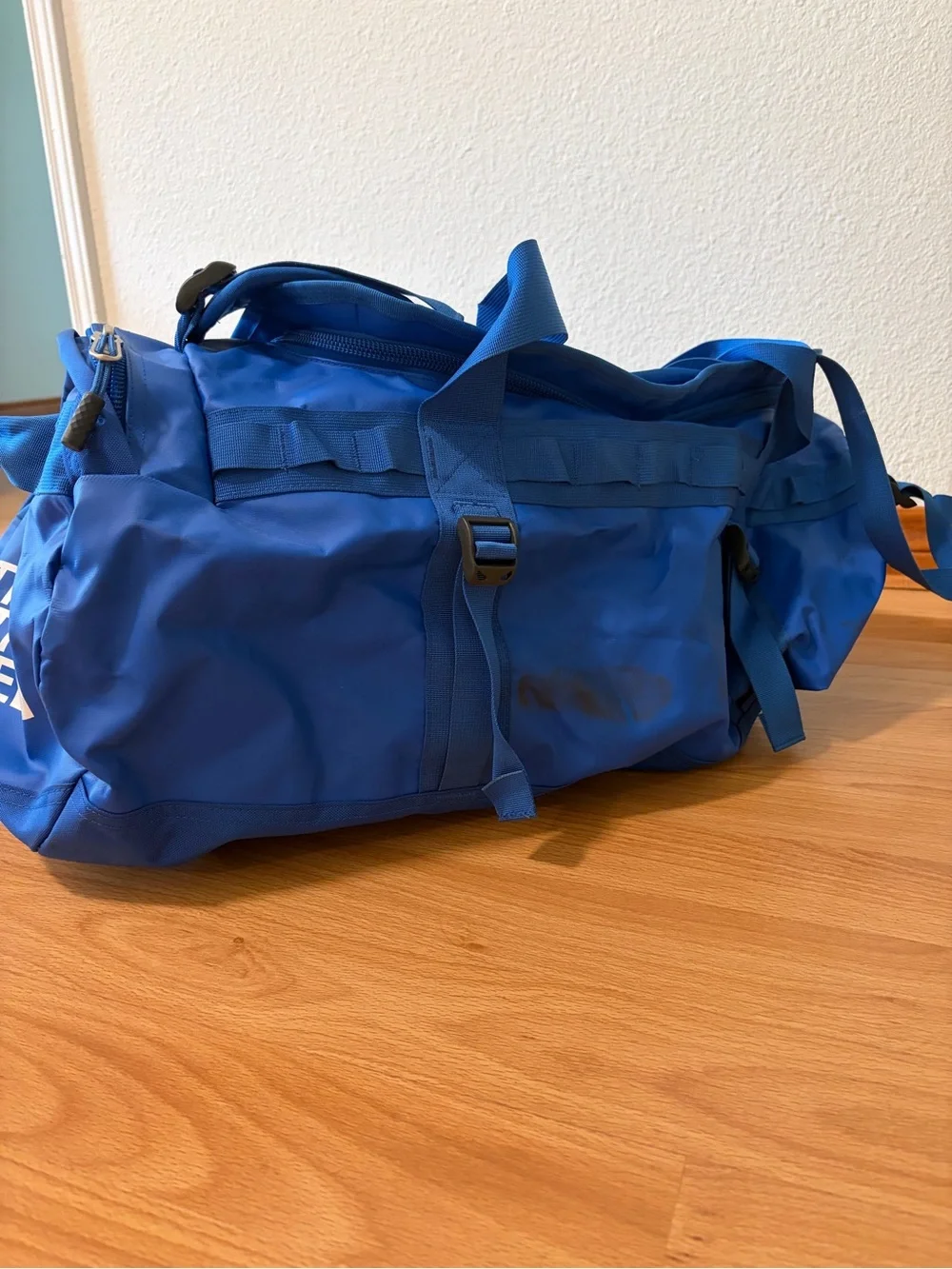 The North Face Blue Basecamp M 71L Duffle Bag